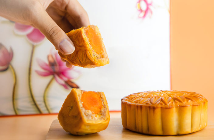 How to Learn New Moon Cake Flavors Using Mandarin